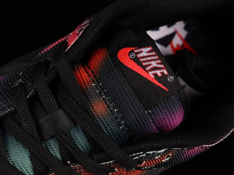 All Categories Nk SB Dunk Series Nk SB Dunk Low Low-top sneakers F version Nk Dunk Low "Graffiti" Street graffiti Black and purple tie-dye SB low-top sports and leisure sneakers DM0108-002